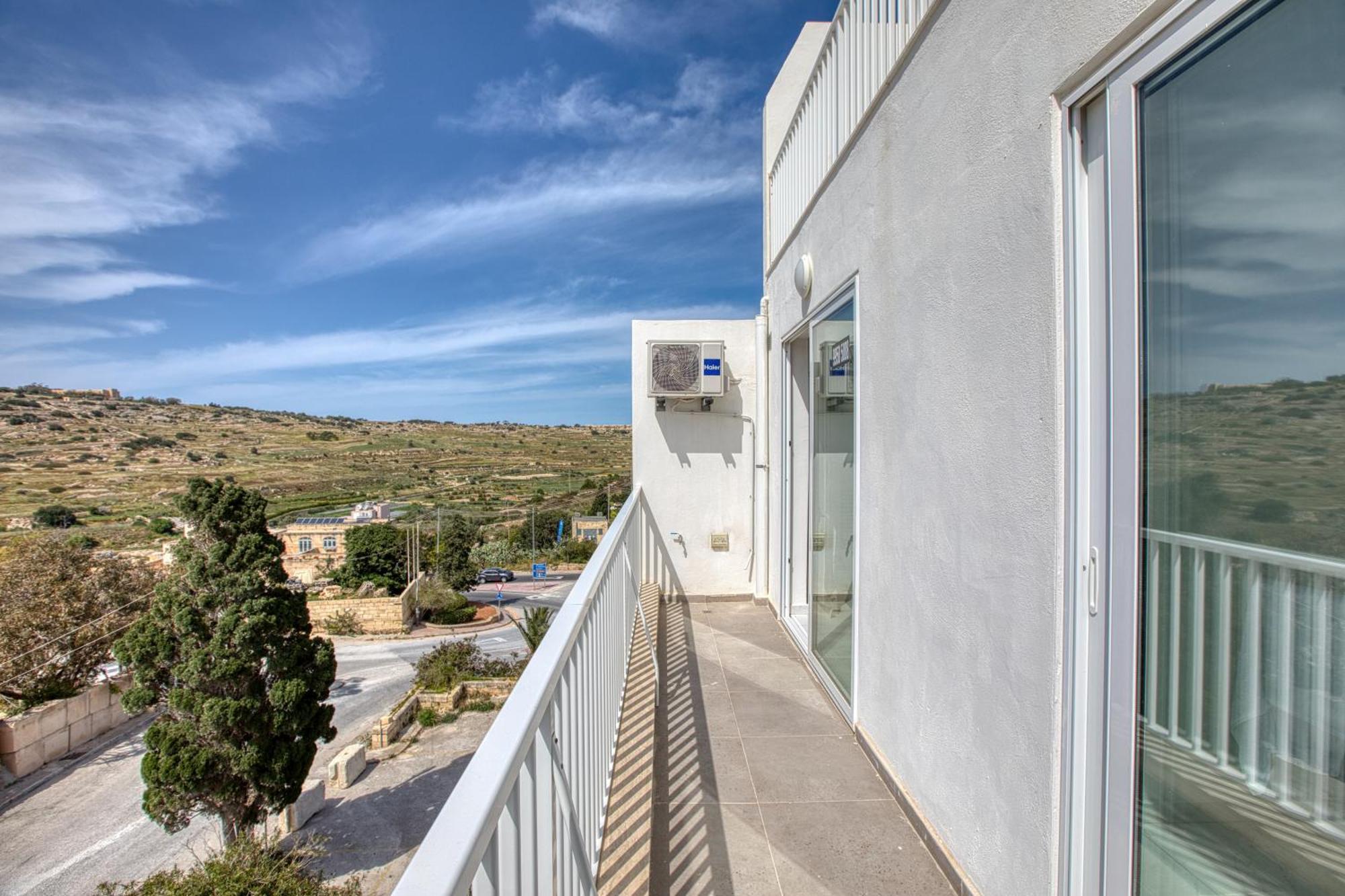 Blu Mar Sea View Apartments San Pawl il-Baħar Eksteriør billede